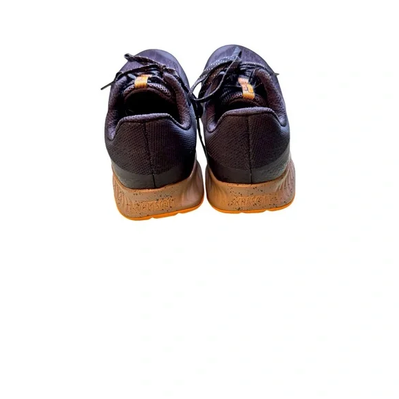 Men’s New Balance Sneakers - Picture 7 of 10